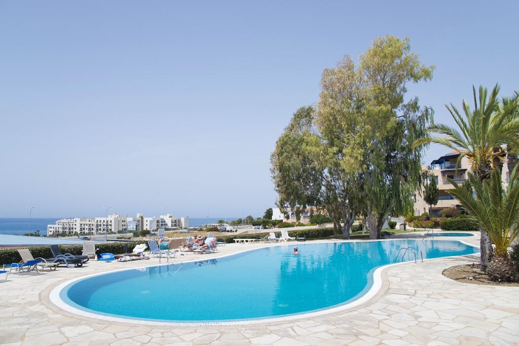 King'S Palace Apartment Paphos 外观 照片